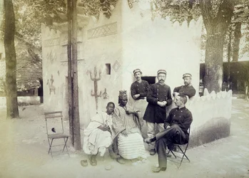 Das senegalesische Dorf auf der Weltausstellung 1889 in Paris